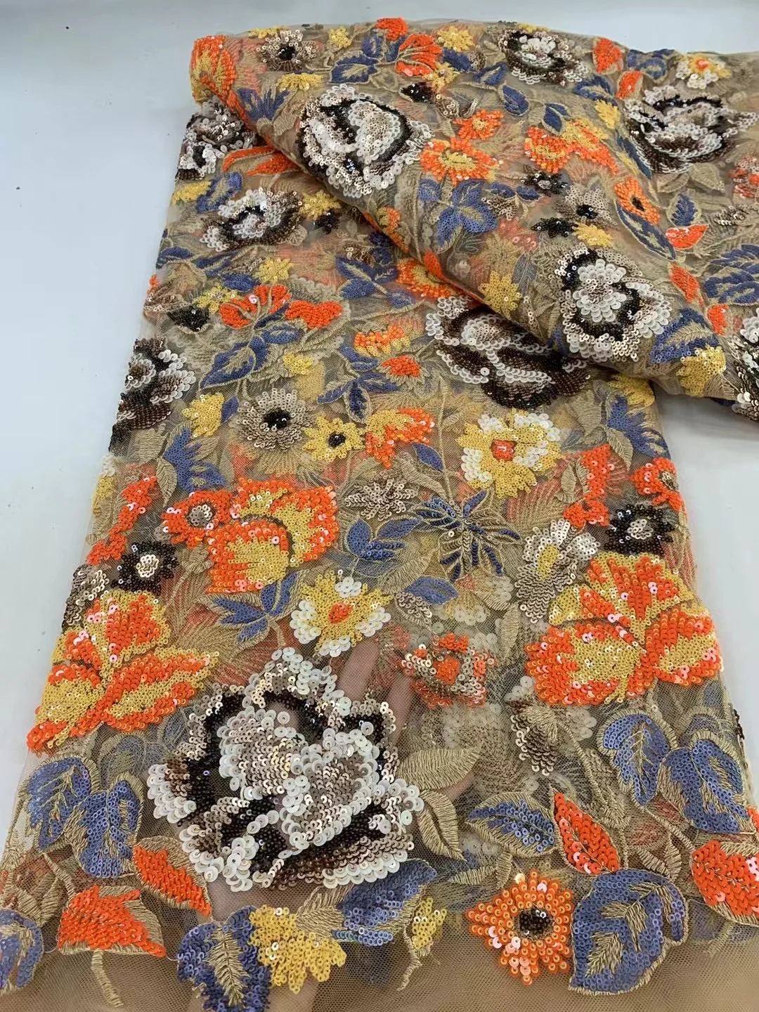 أقمشة الدانتيل النيجيري بالترتر لعام 2025، دانتيل...