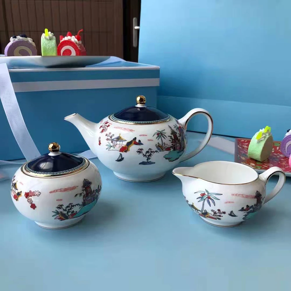 

British Afternoon Tea set Bone Porcelain Points Hand-painted Teapot Creative Coffee Pot Simple Water Pot tea pot set