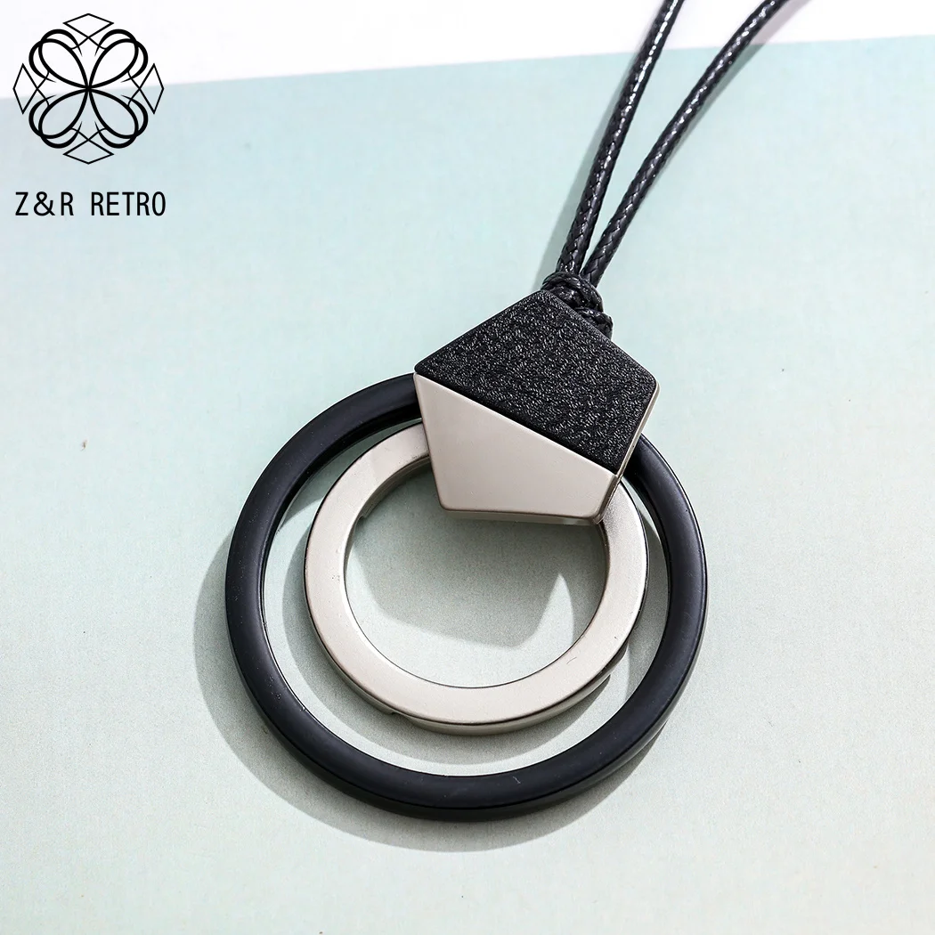 Vintage-Inspired Gothic Choker Necklace - Trendy Fashion Statement