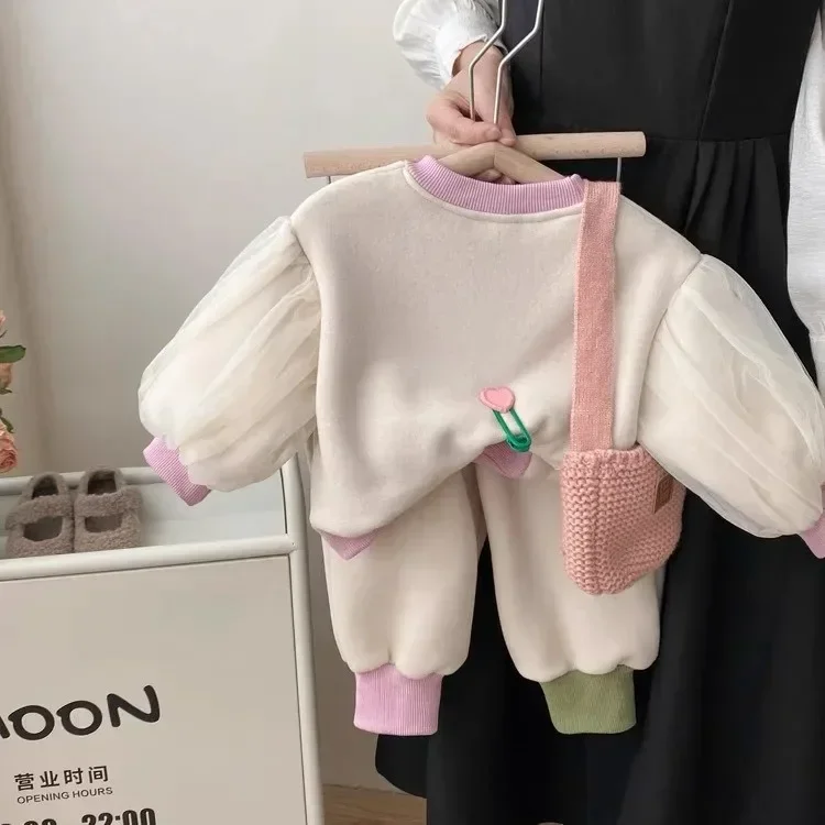 

2023 Winter Children Girl 2PCS Clothes Set Cotton Fleece Cartoon Printed Pullovers Thick Velvet Pant Suit Toddler Girl Outfit