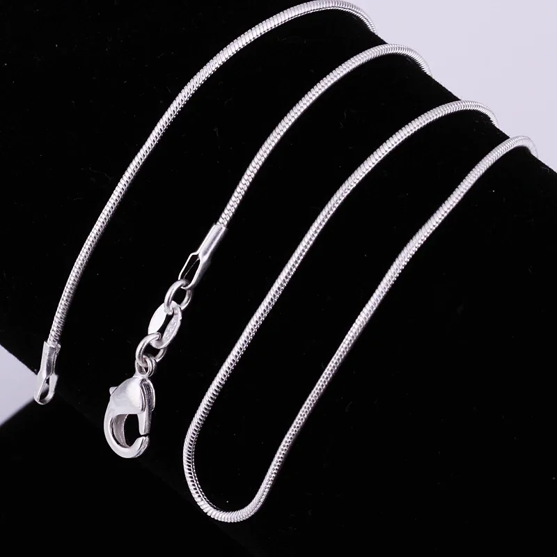 

925 50pcs Promotions (16 TO 30inch) Beautiful fashion silver color jewelry charm 1MM Snake chain Necklace FOR women men gift