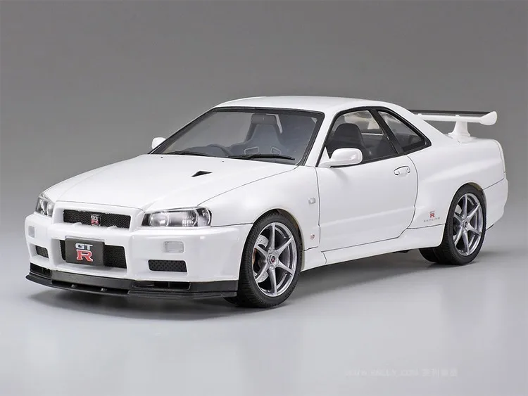 Tamiya - 24258 - Maquette - Nissan Skyline GTR-V - Echelle 1:24 :  : Jeux et Jouets