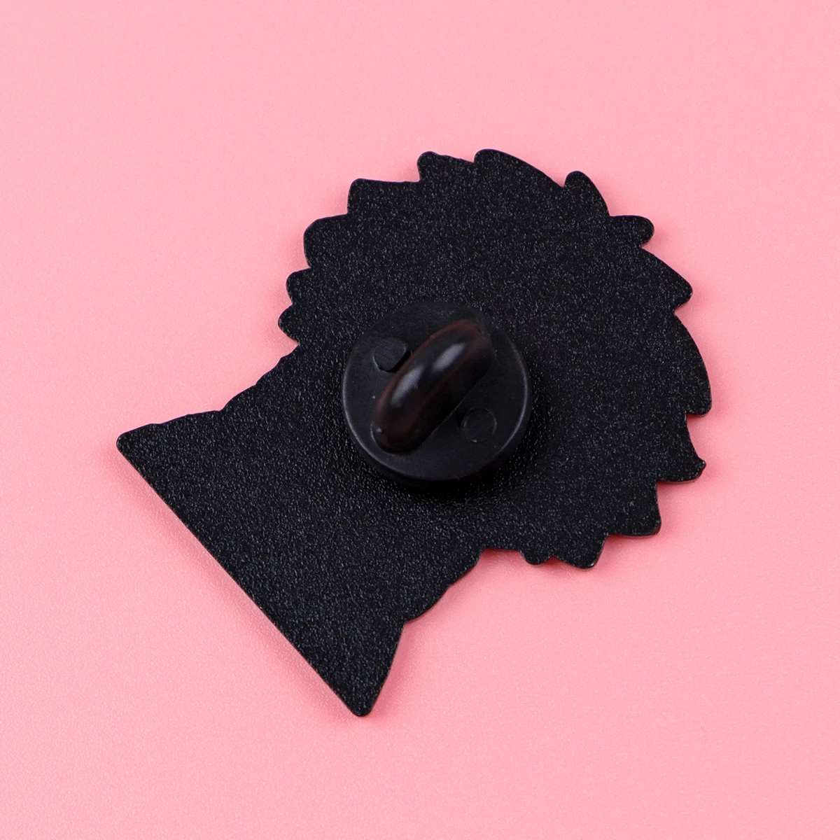 Cartoon Killer Emaille-Pins, Anime-Figuren-Abzeichen für Rucksäcke, Broschen für Jacken, Kleidung, Taschen, Dekoration, Fans-Kollektion, Geschenke – Detail 4