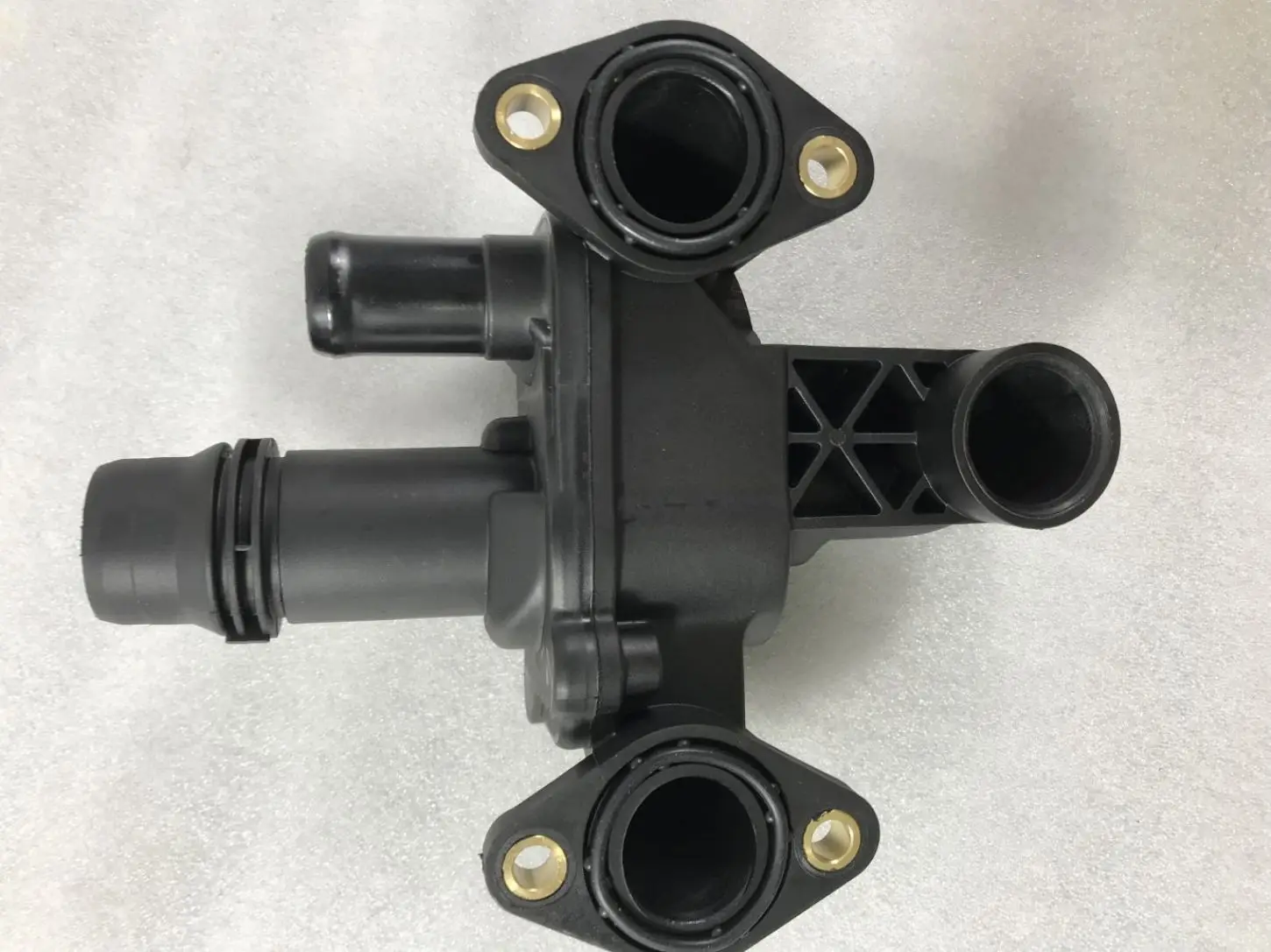 Thermostat Housing Kit for Land Range Rover Sport Discovery LR3 4 2.7 3.0 Diesel Jaguar XF Water Outlet Pipe LR073372