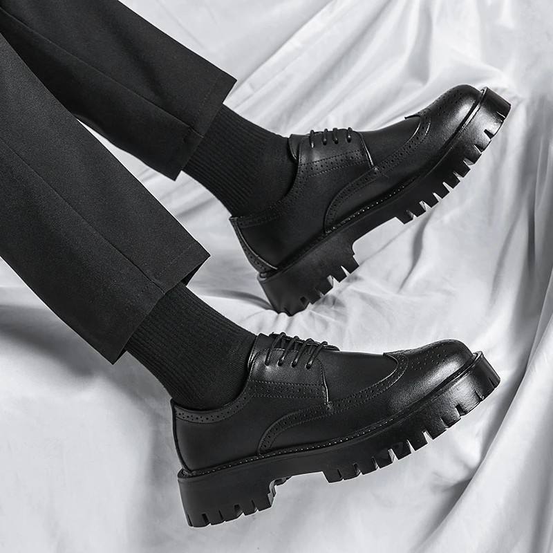 British Style Brogue Shoes for Men Business Casual Fashion Commute Thick Sole Leather Shoes Male Platform Wedding Dress