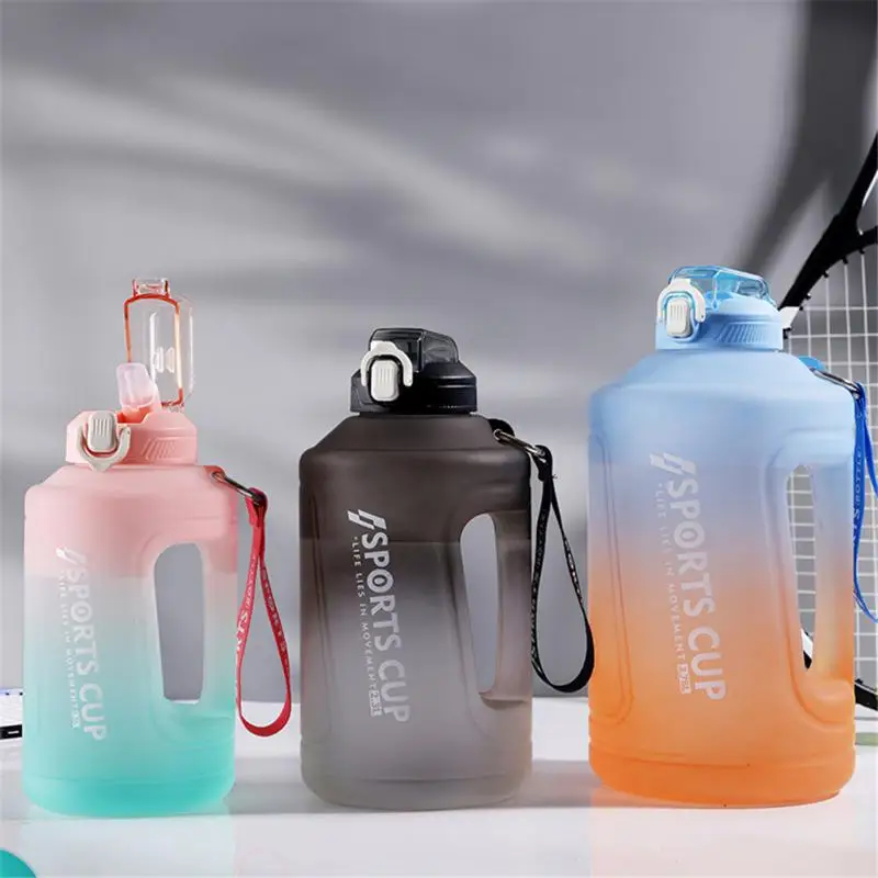 https://ae01.alicdn.com/kf/S77553442c893495a88a2832105117dc9e/Botella-de-agua-deportiva-motivacional-de-3-litros-botella-de-agua-potable-a-prueba-de-fugas.jpg
