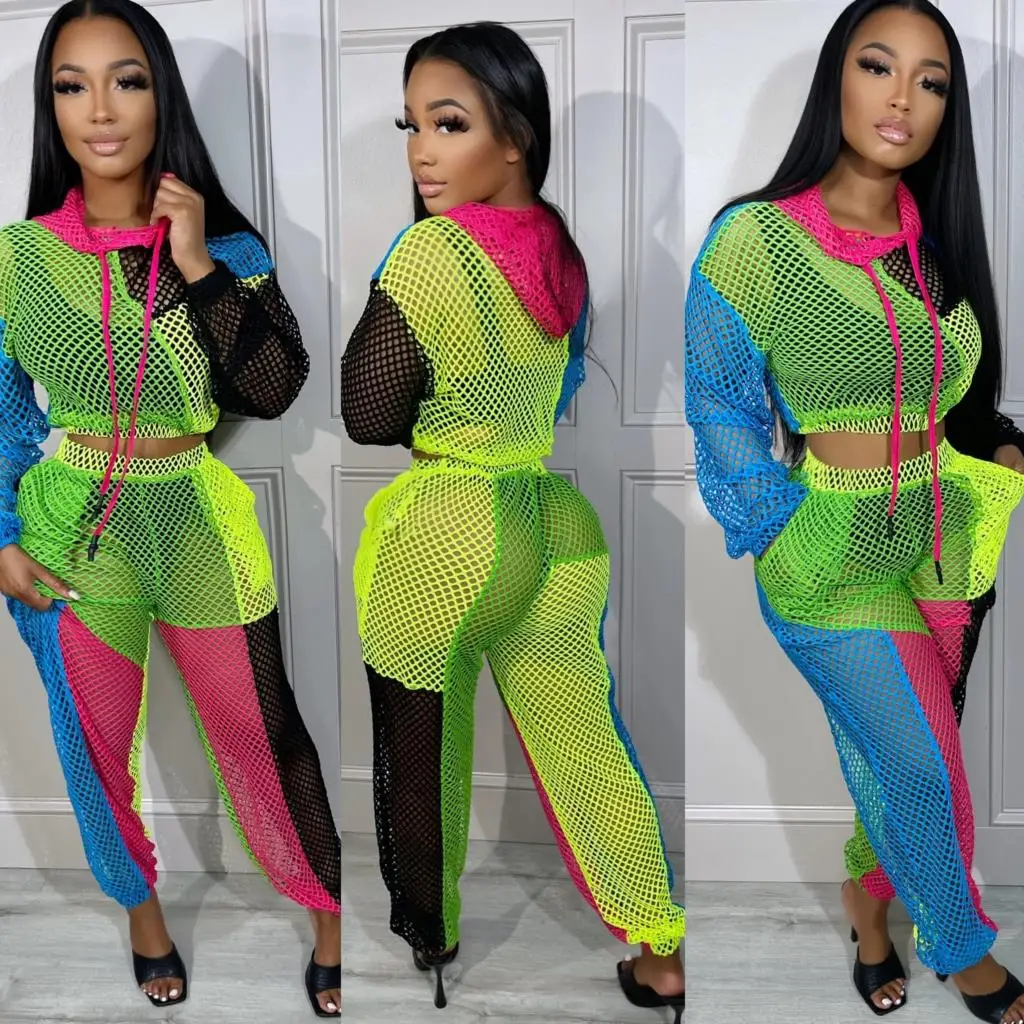 Рисунок 4 - Женская накидка в сеточку с длинным