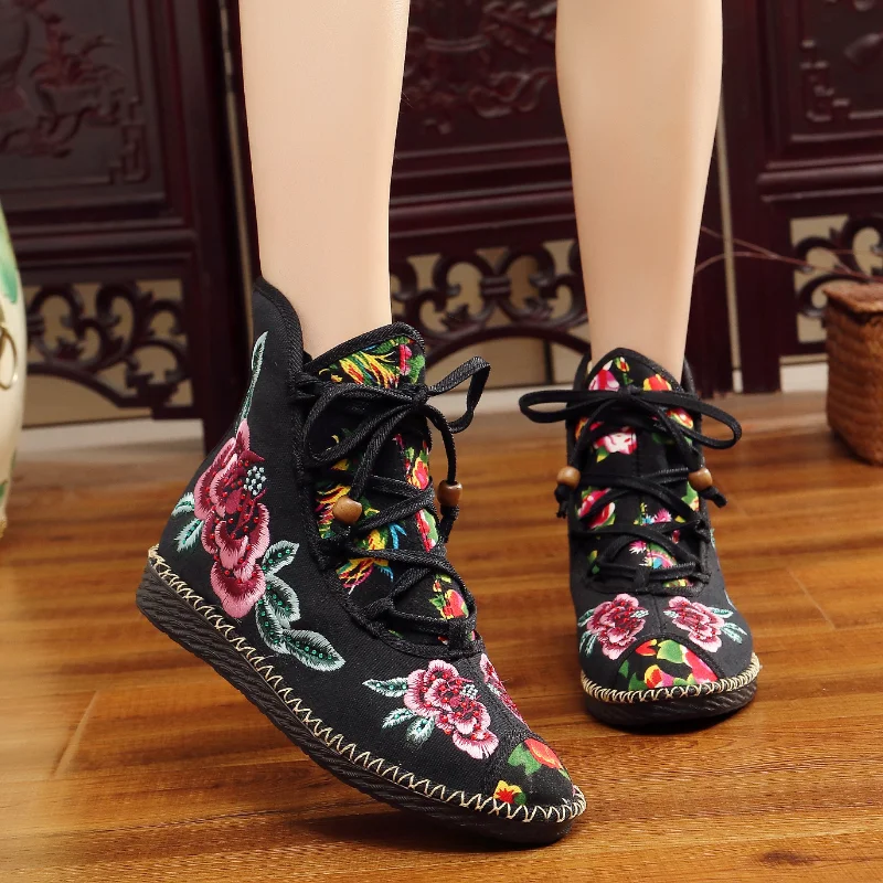 Vintage Flower Embroidered Women Canvas Boots Hidden Wedge Heel Ladies Platforms Shoes Comfort Booties Retro Boats De Mujer