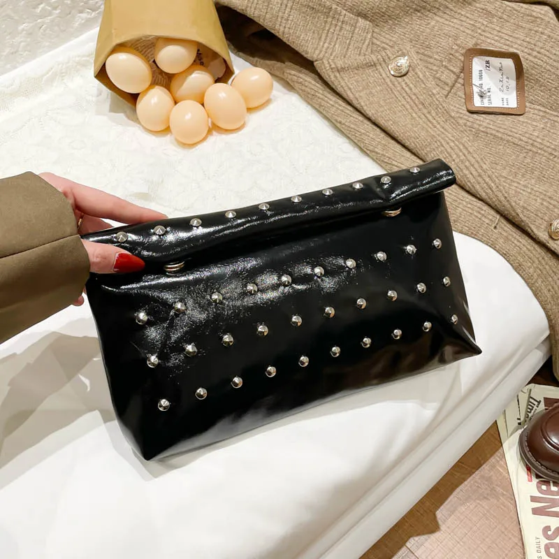 Elegant Glitter PU Leather Clutch with Rivet Detailing