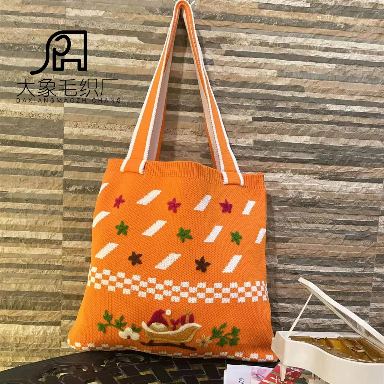 Women's Handbags Hollow Woven handmade Christmas gift Knitted Designer Braid Bags Female Shoulder Bags Beach Large Capacity Tote