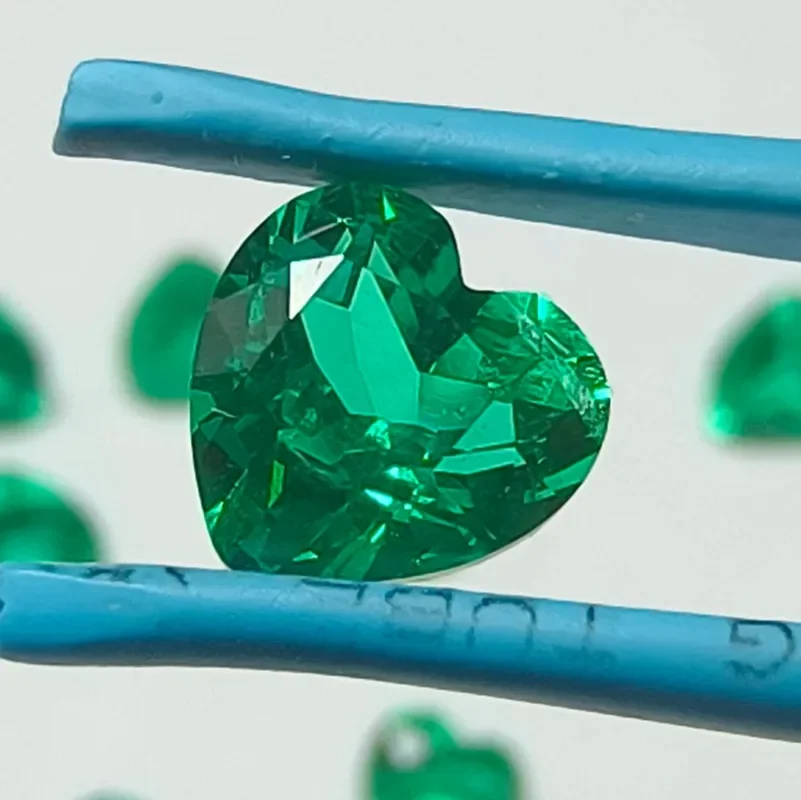 

Selectable AGL Certificate Top Lab Grown Colombia Emerald Heart Cut Gemstone for DIY Advanced Jewelry Making Materials