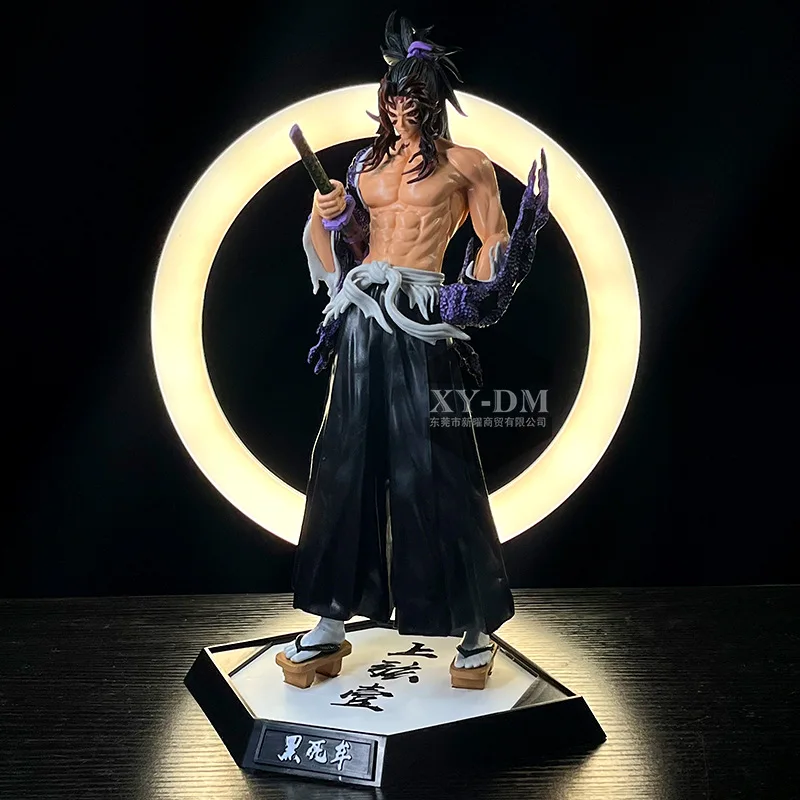 Lobo Studio - ❌Vendido Esgotado❌ FIGURE DEMON SLAYER: KIMETSU NO YAIBA -  OBANAI IGURO Produto original; Material: PVC; Tamanho: 15cm; Base Inclusa;  Figura não articulada; Compre aqui 👇:  demon-slayer-kimetsu-no