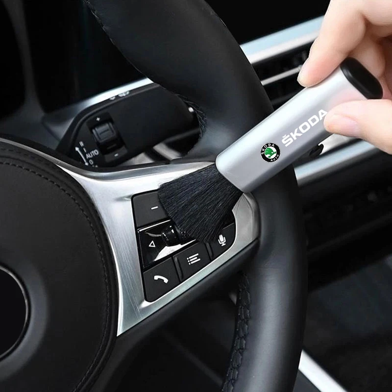 Car Dashboard Cleaning Brush with Retractable Bristles