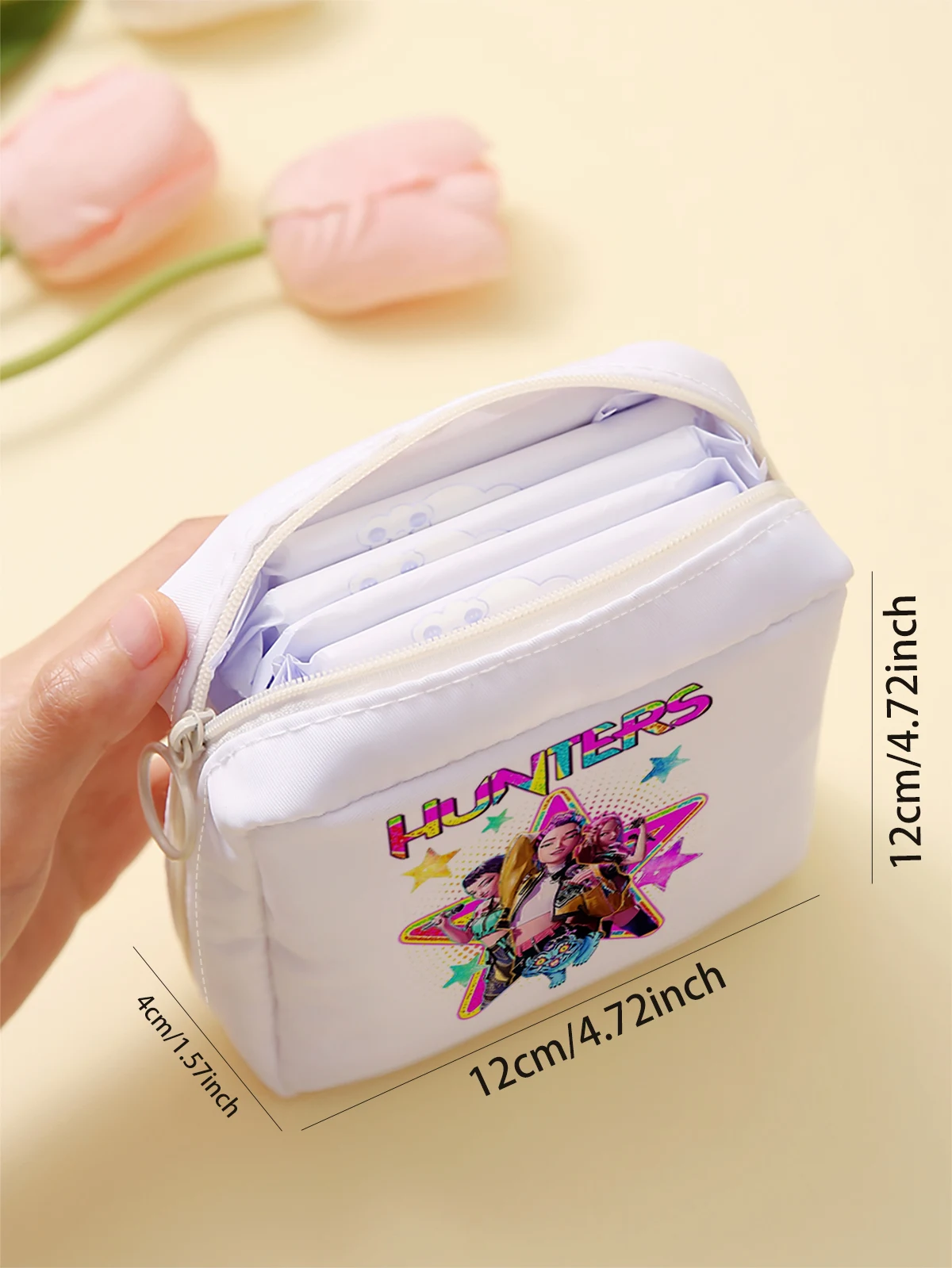 Cartoon pattern printed sanitary napkin storage bag, women's lightweight tissue bag, sanitary tissue bag