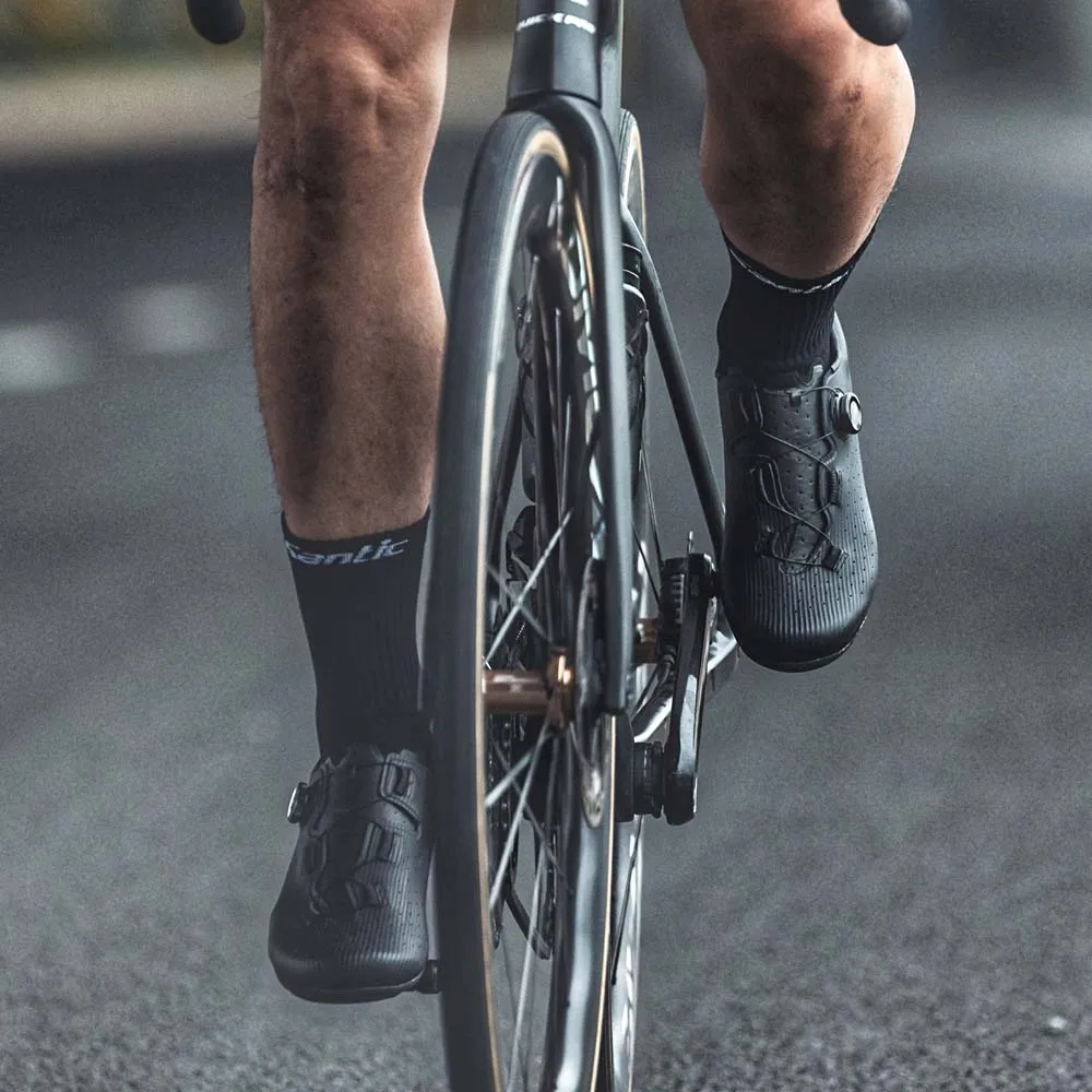 Cycling Shoes Men Women Carbon Fiber Outsole Road Bike Shoes Breathable