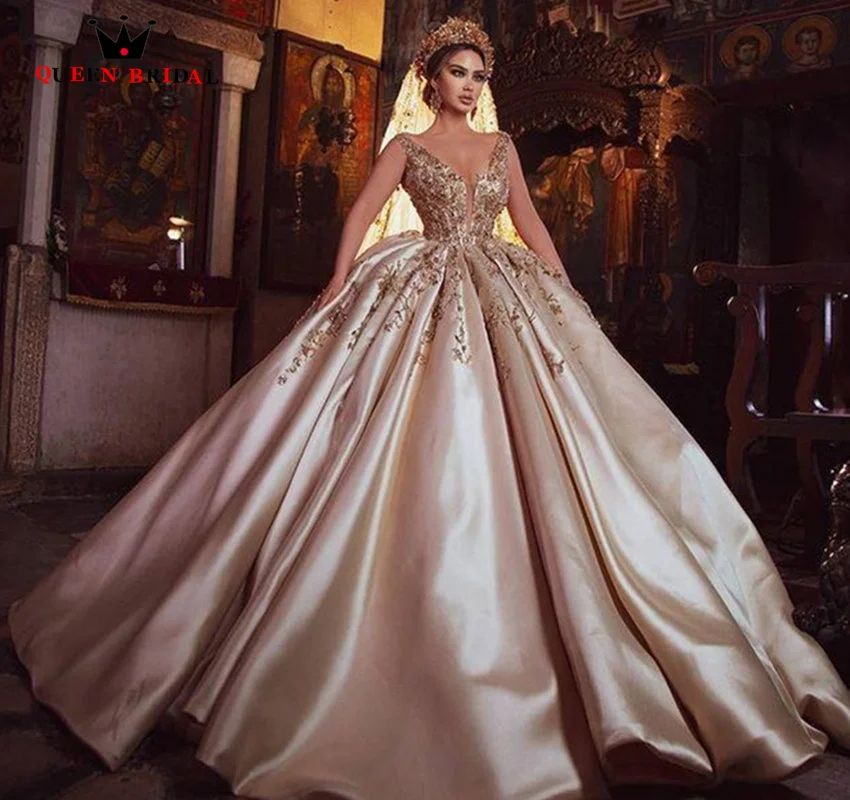 

Champagne Luxurious Mermaid Wedding Dress 2023 Deep V-Neck Floor Length Bridal Gowns Beads Appliques Sleeveless Vestido de novia