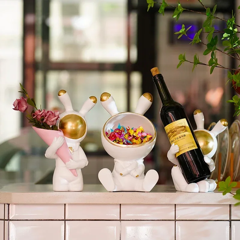 

Resin White Astronaut Rabbit Storage Figurines for Entrance Interior Ornaments Empty Keys Receiver Dekstop Decoration