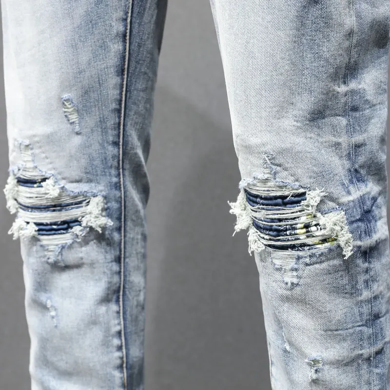 Street Fashion Men's Jeans Retro Light Blue Elastic Slim Fit Split Jeans Men's Blue Leather Panel Designer Hip Hop Brand Patch P