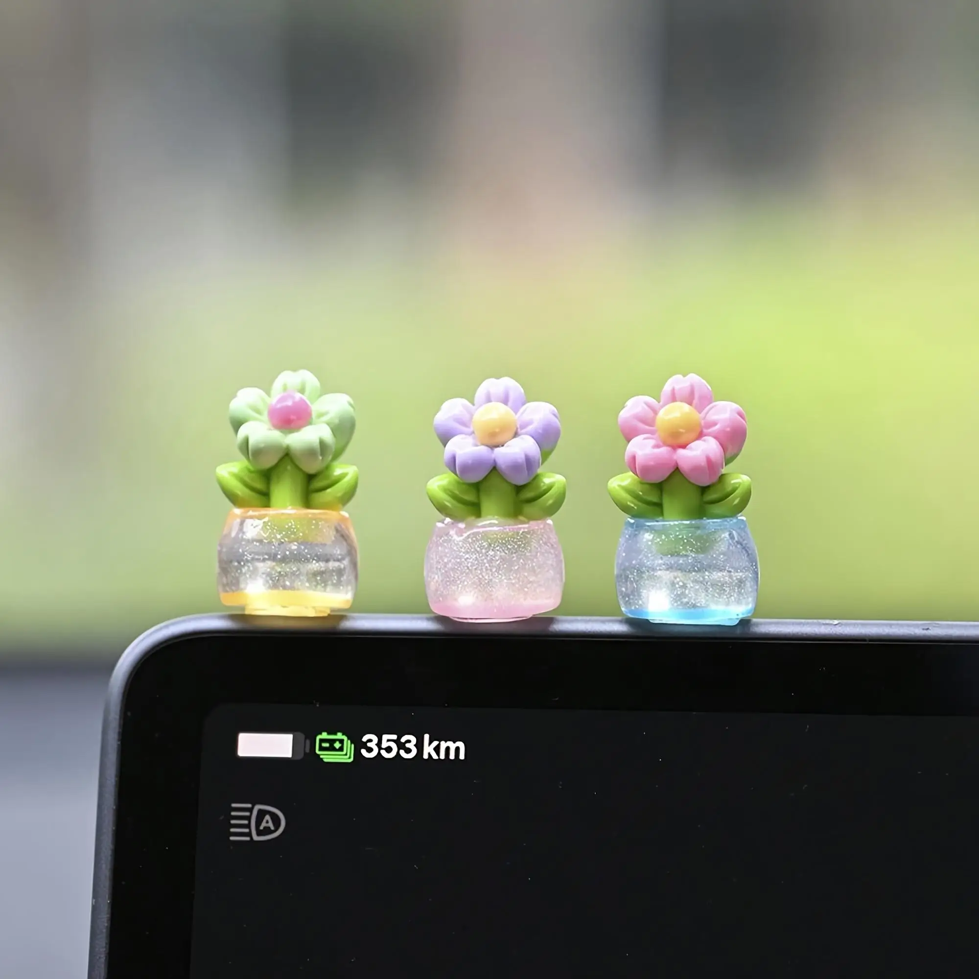 5 Exquisite Mini Flower Pots, Perfect for Car, Home, or Desktop Decorations. A Unique Little Gift That Adds a Touch of Elegance. - 5