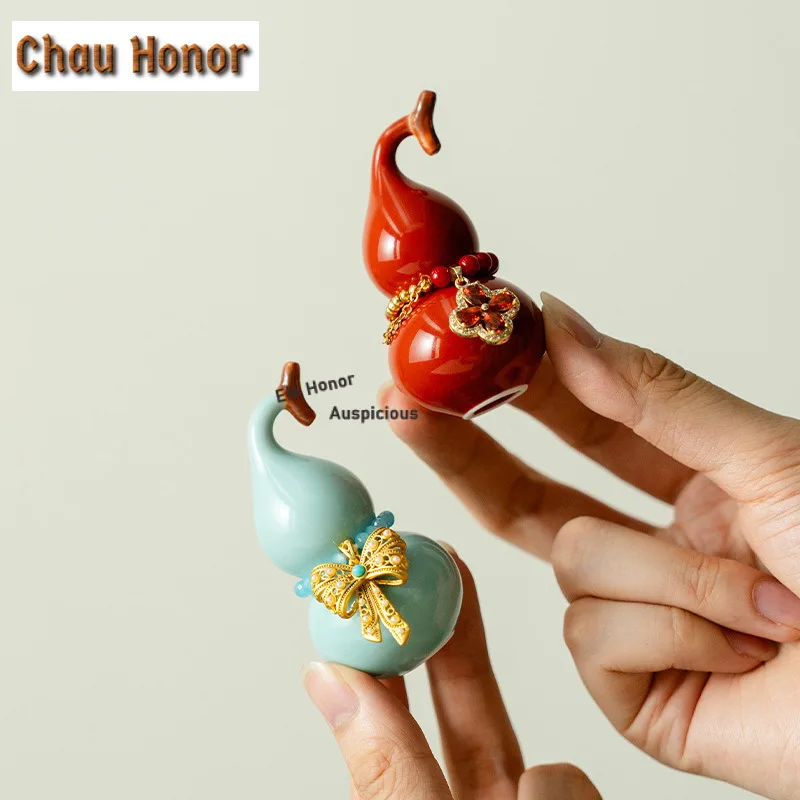 8pc/set Exquisite Eight-color Gourd Porcelain Tea Pet Handmade Fish Tank Landscaping Tea Figurine Play Toys Tea Statue Ornaments