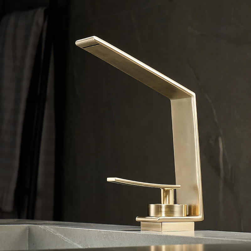 ก๊อกน้ำห้องน้ำ ดีไซน์หรูหรา สีทอง สำหรับอ่างล้างหน้า อ่างล้างมือ อ่างล้างเท้า ตู้ห้องน้ำ แบบน้ำตก รุ่น G3/8G1/2 1