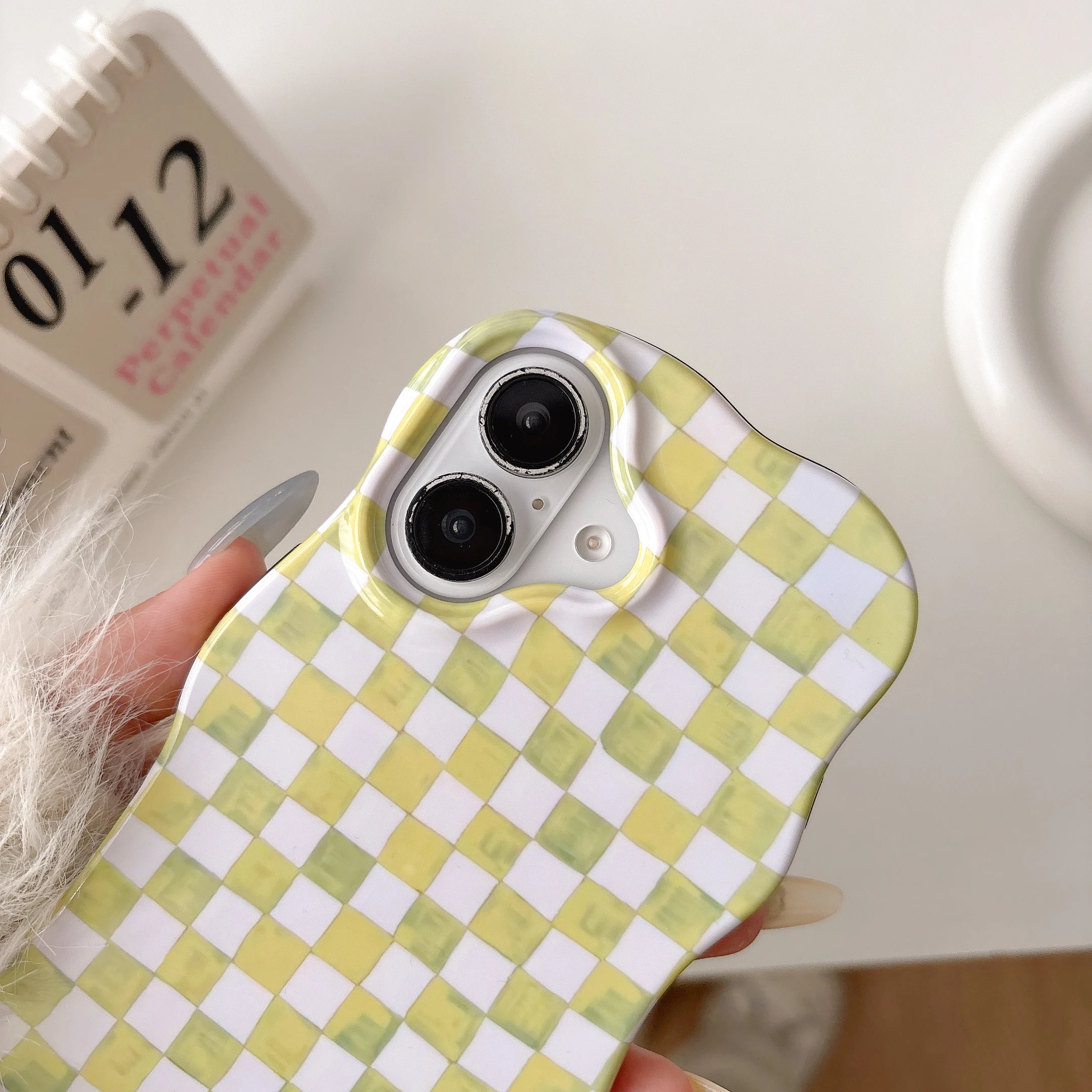 Grid Glossy 2-in-1 TPU+PC Phone Case with Wave Edges and Comfortable Touch - Hard Slim Back Cover Shell