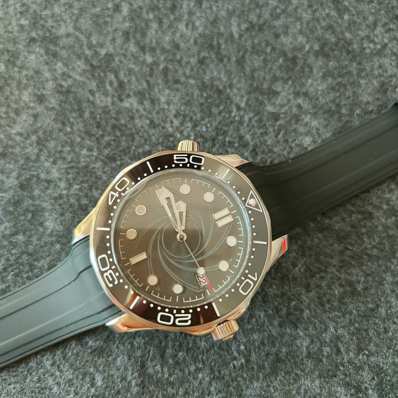 Luminous 42mm Luxury Men's Watch Seamaster NH35 Automatic Mechanical Watch Movement Ceramic Bezel Classic High Quality