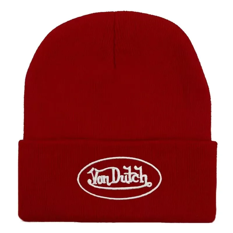 Von-knit-win-red