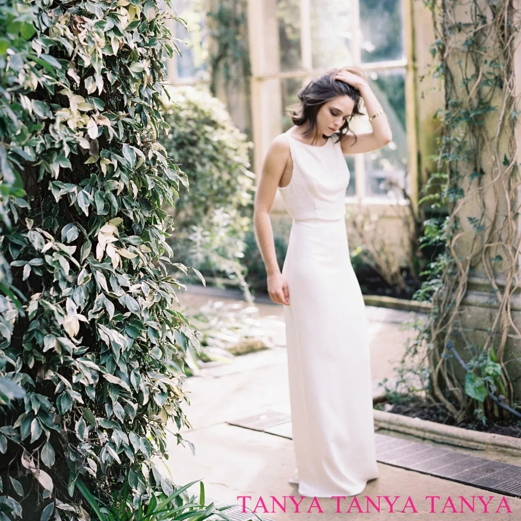 

Elegant Split Wedding Dresses Modest O-Neck Sleeveless Sexy Backless Bridal Gown Simple Graceful Vestidos De Noiva SWD758