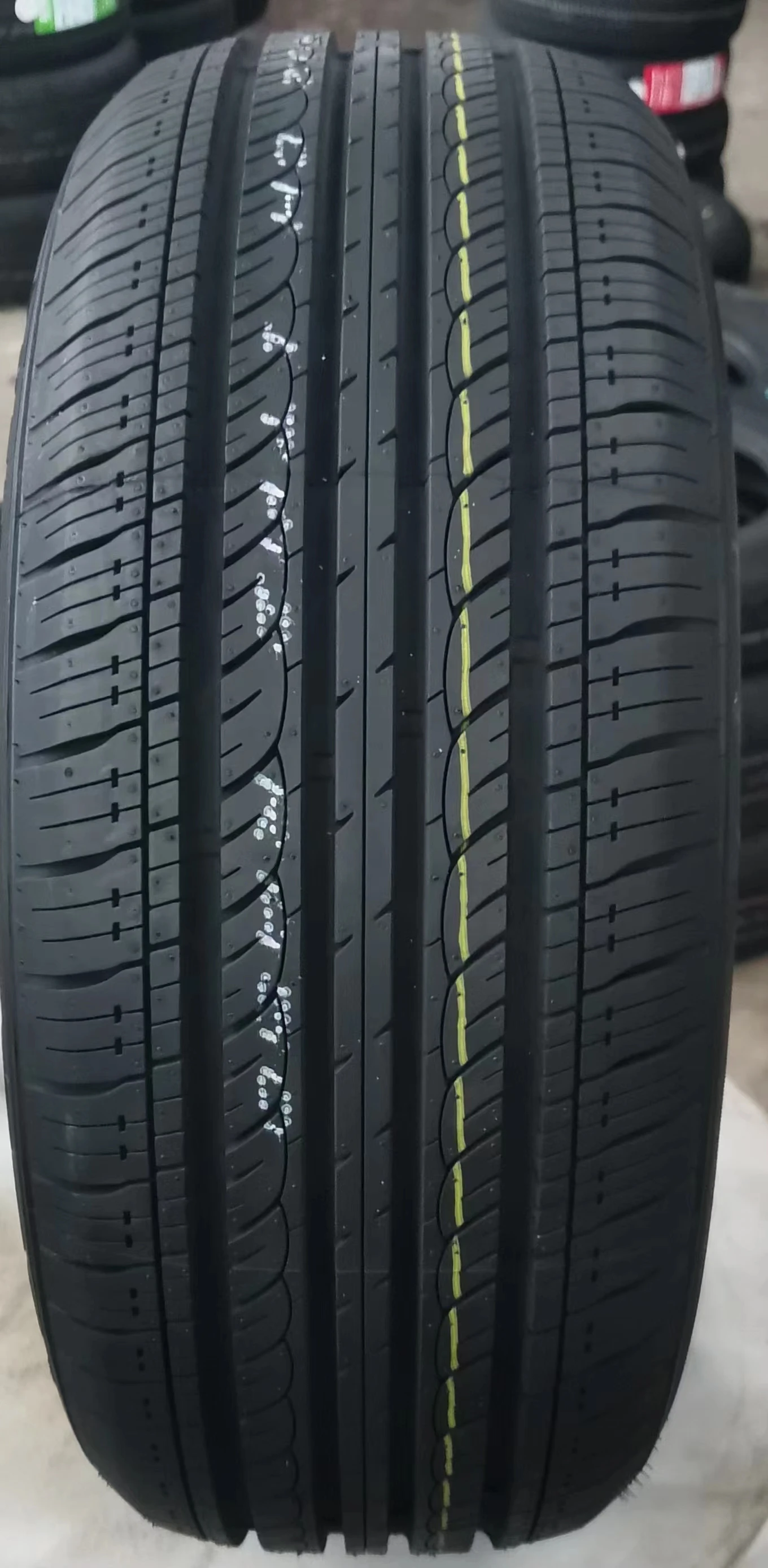Chinese Manufacture Radial Tubeless Pcr Passenger Car Tires Summer Tyres