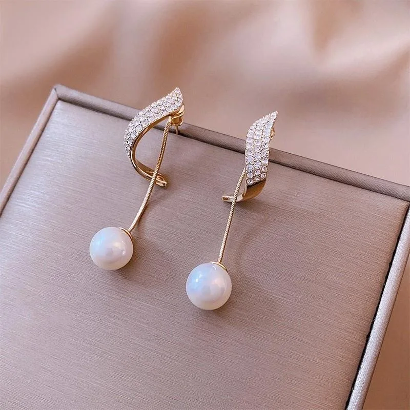 

2022 New Arrival Classic Elegant Fake Pearl Tassel Long Crystal Earrings For Women Fashion Water Drop Crystal Jewelry