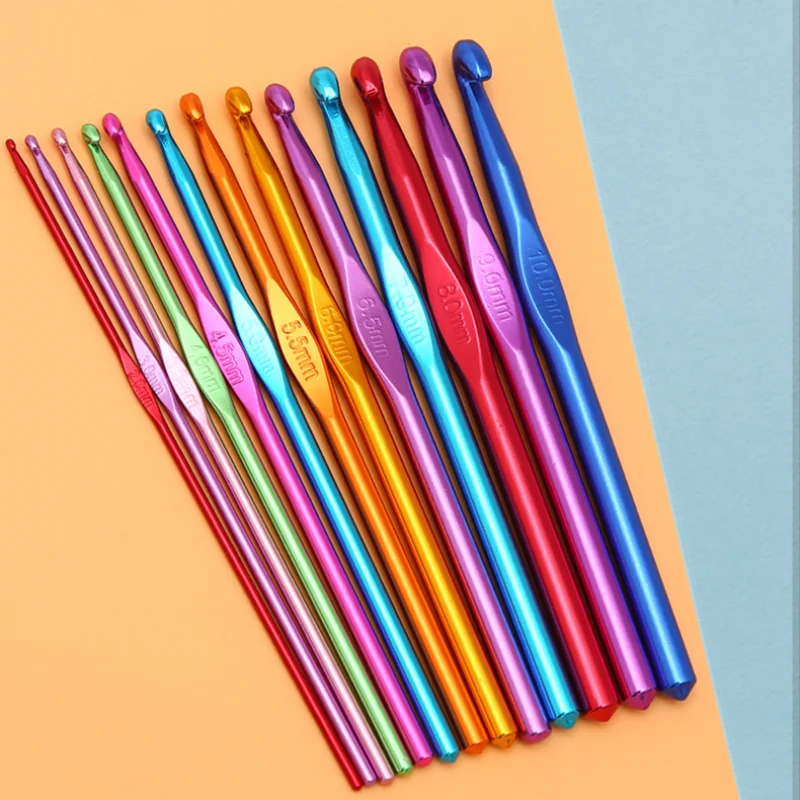 High Quality Colored Crochet Tool Hook DIY Set for Wool Yarn Doll Sweater Scarf Hand-Knitted