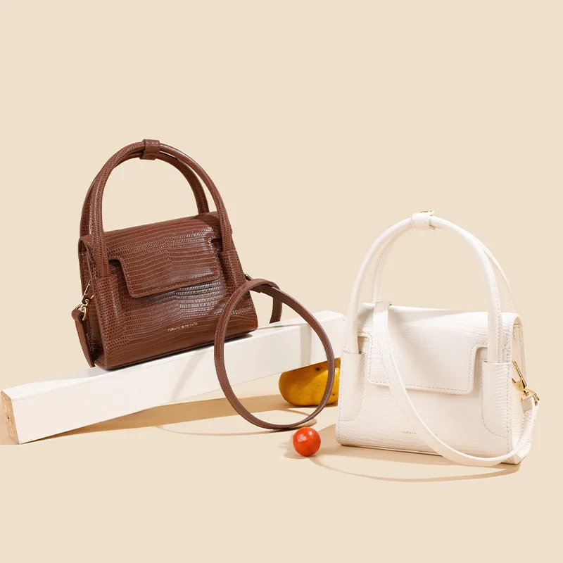 

Wholesale Women's Crossbody Bag with Genuine Leather and Lizard Texture