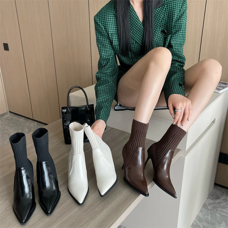 

Temperament Pointed Elastic Boots Autumn/Winter Spliced Fashion Boots Side Zipper Short Boots