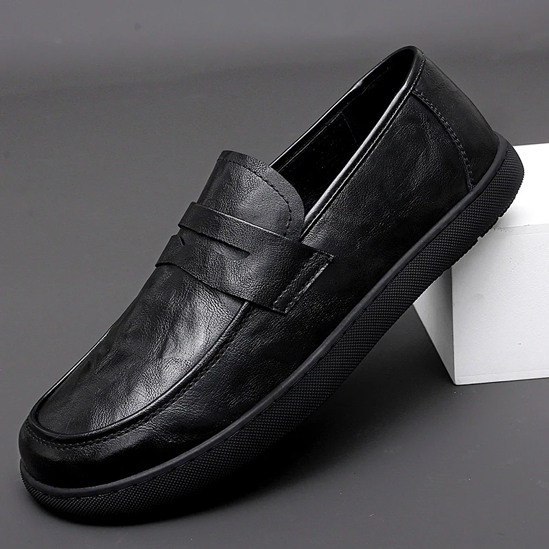 New Designer Mens Leather Shoes Genuine Italian Luxury Brand Business Pointed Toe Shoes Casual Shoes Leather Buckle Mens Loafers