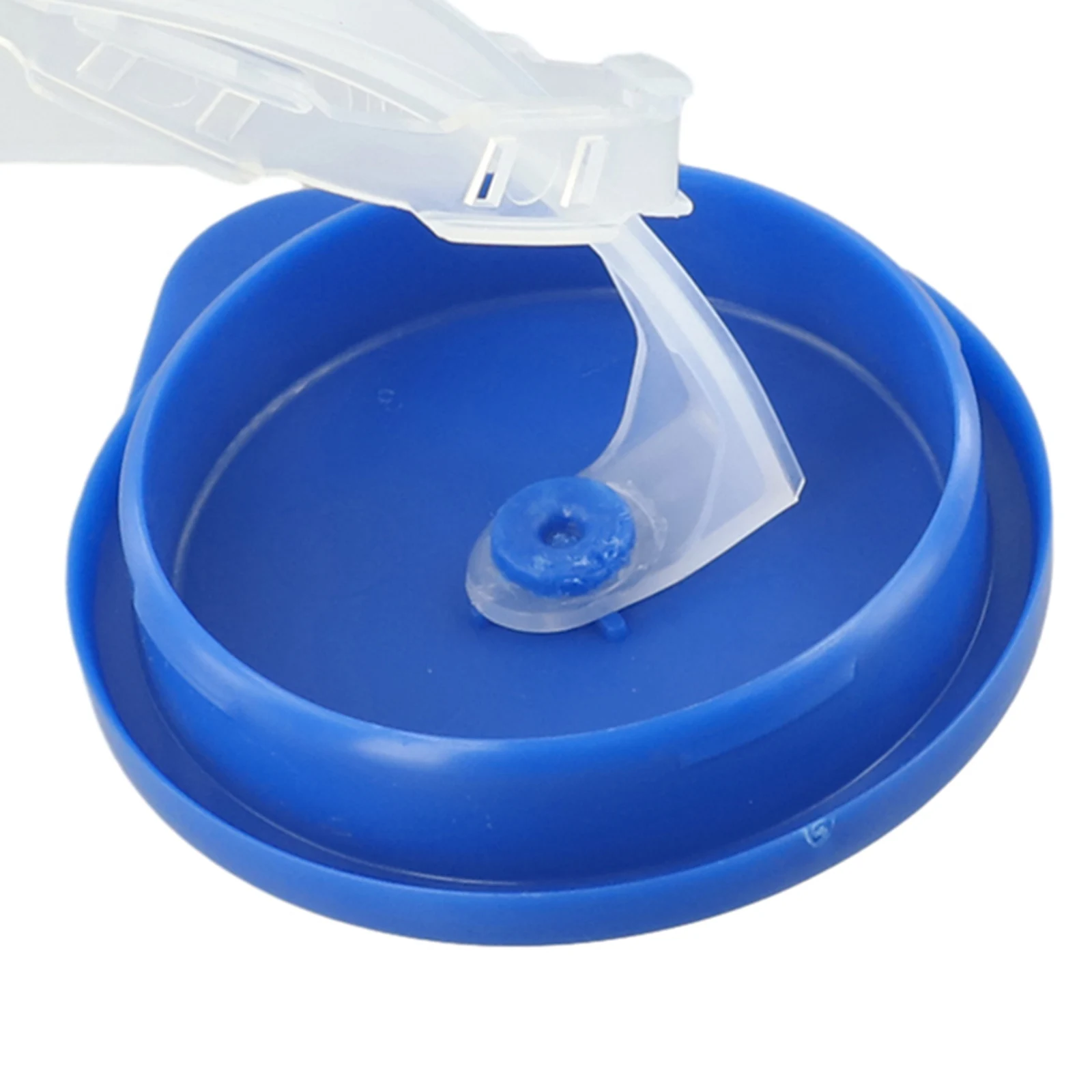 

Glass Water Bottle Cover Windshield Washer Fluid Reservoir Tank Cap For Mazda CX-5 2013-2016 Wiper Spray Water Tank Cap Parts