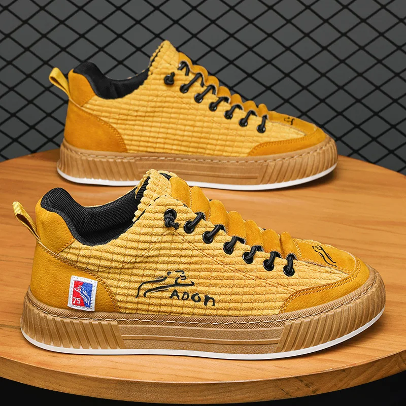 Trendy Men Skateboard Shoes Yellow Streetwear Designer Skate Shoes Men Flats Sneakers Comfortable Thick Sole Sport Sneakers Man