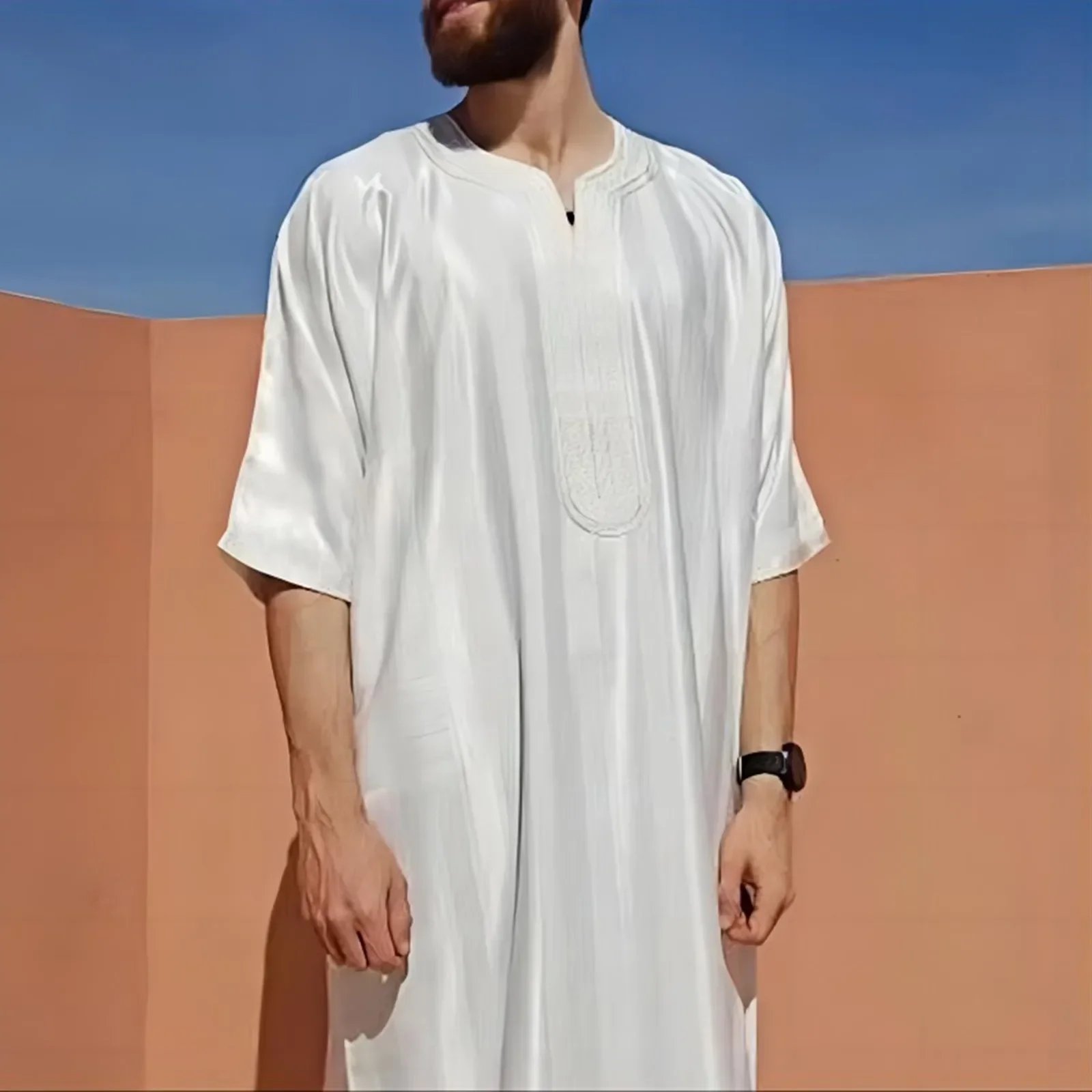 Bordado masculino, vestido muçulmano listrado, vestes longas, Oriente Médio, decote V, meia manga, Jubba Thobe, Arábia Saudita, islâmico, alta qualidade