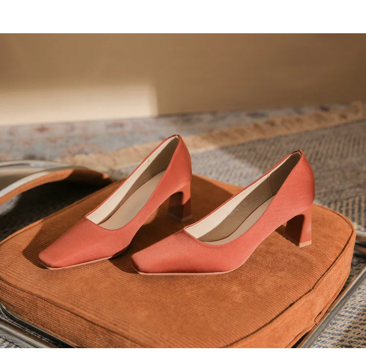 Women's Fashion Classic Satin Square Toe Chunky High Heels Wedding Bridal Shoes Low Heel Comfortable Pumps