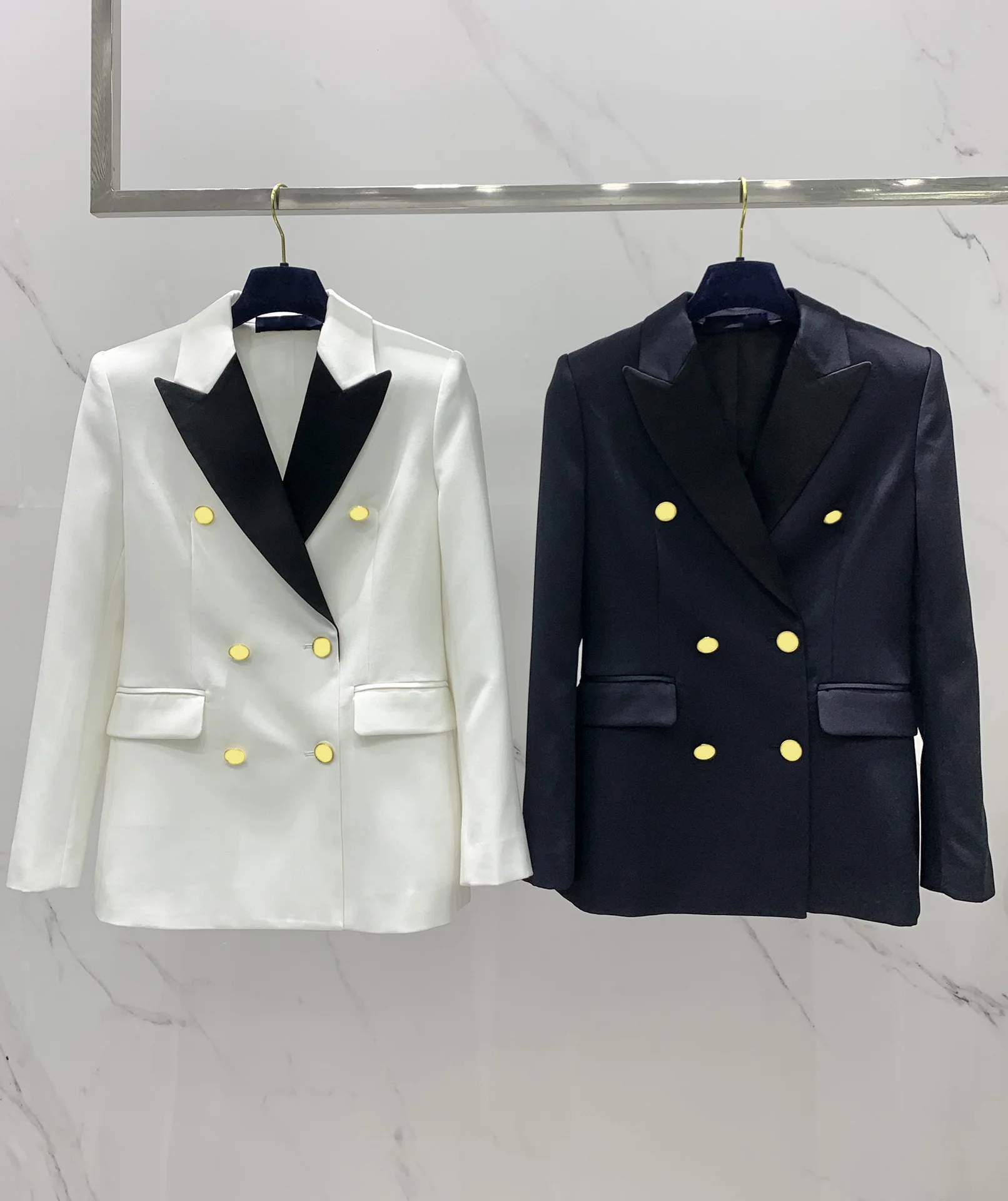 

2023 Women's Clothing Contrast double-breasted tuxedo jacket Autumn Winter New 1015