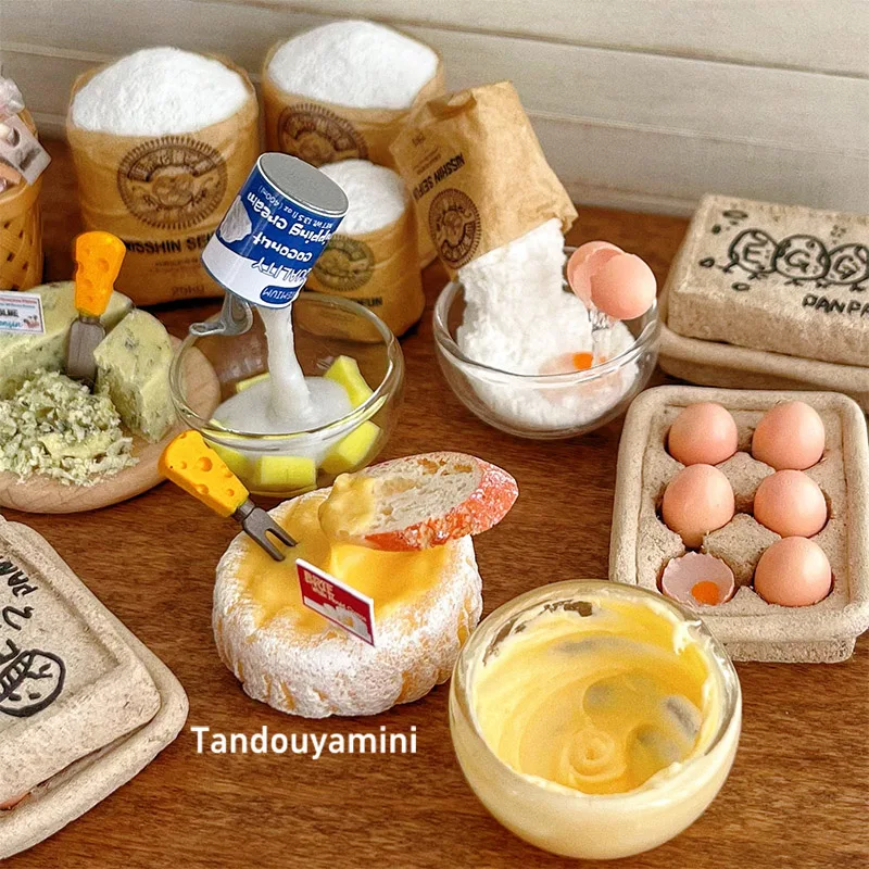 Miniature DIY Kitchen Scene for Dolls - 1:6 1:12