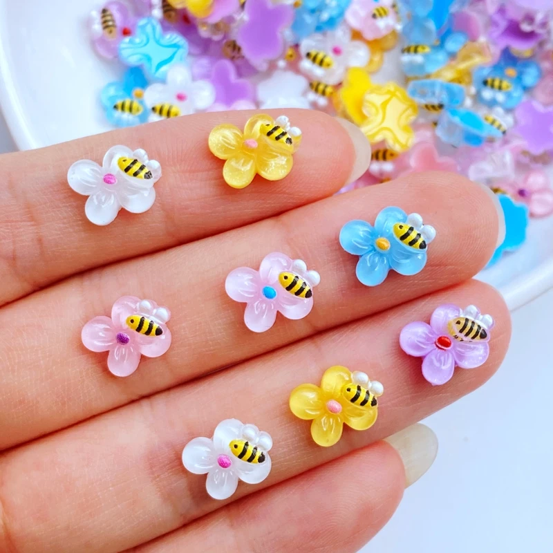 50Pcs New Cute Mini 8*10Mm Floret Honeybee Resin Figurine Crafts Flatback Cabochon Ornament Jewelry Making Hairwear Accessori