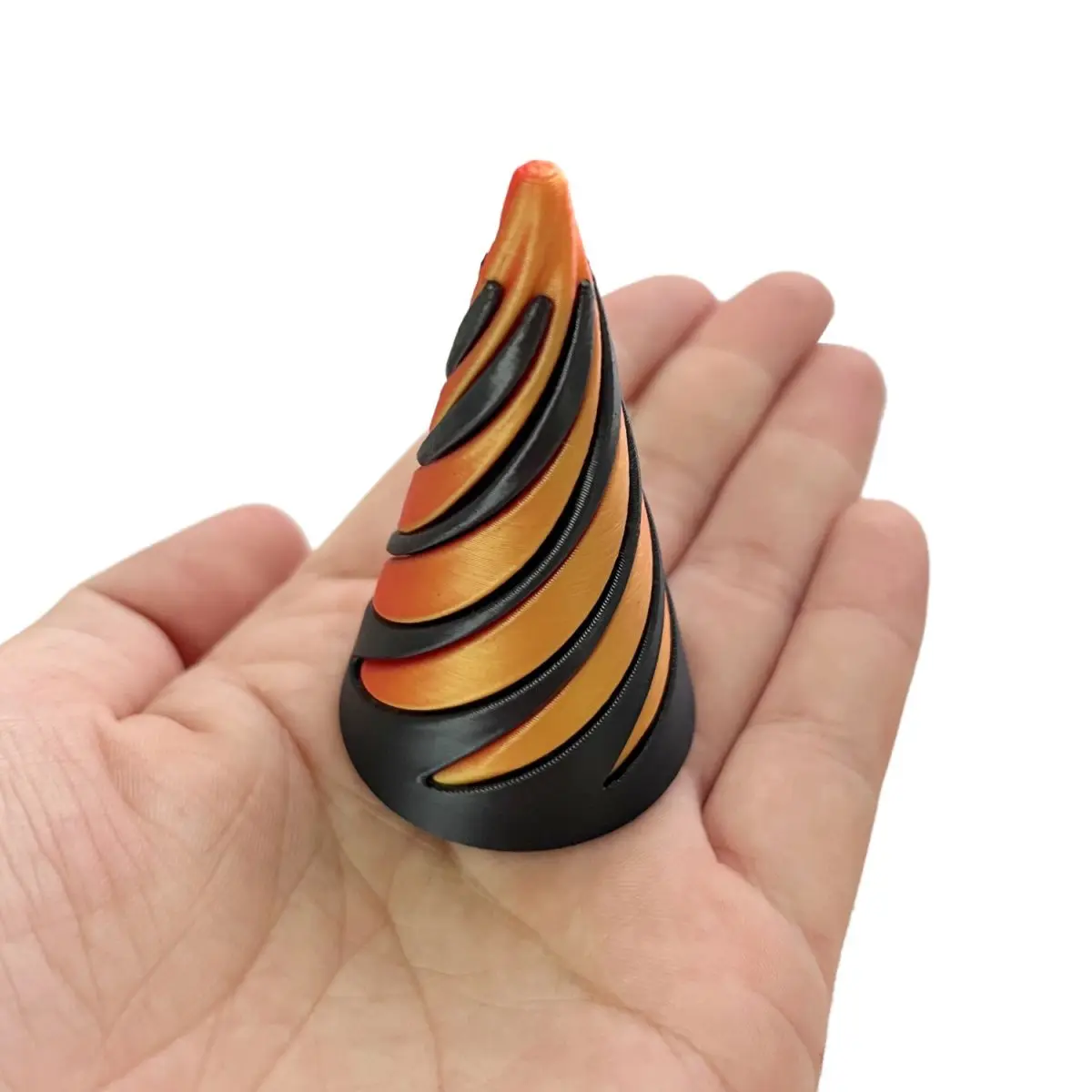 Impossible Pyramid Passthrough Sculpture Helix Screw Fidget 3D Toy Spiral Cone Decompression Anxiety Relief Kid Adult Toy Gift