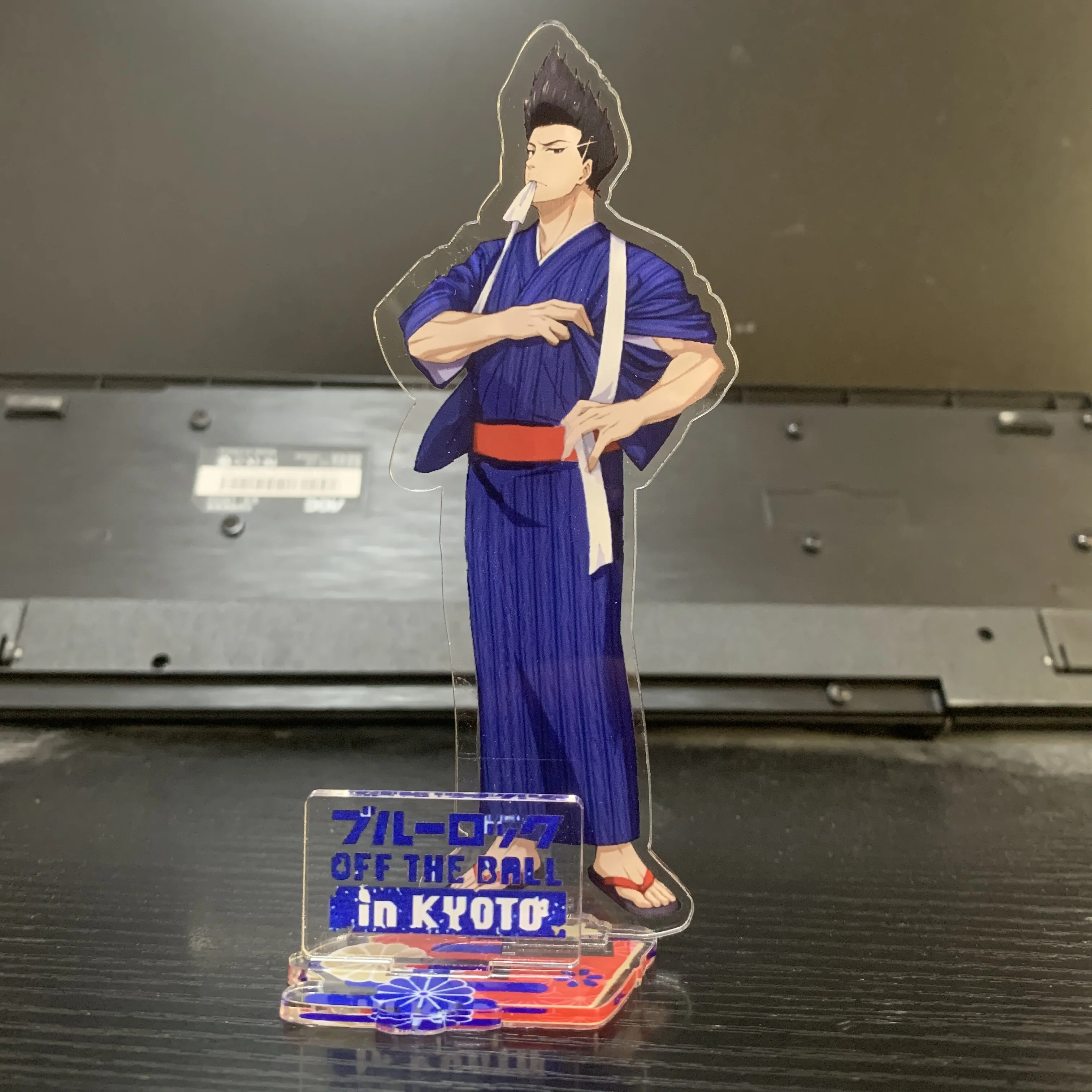 Compra online de Figuras de bloqueio azul de anime, bachira, meguru,  chigiri, hyoma, cosplay, trono, acrílico, modelo, placa, decoração de mesa,  imperdível