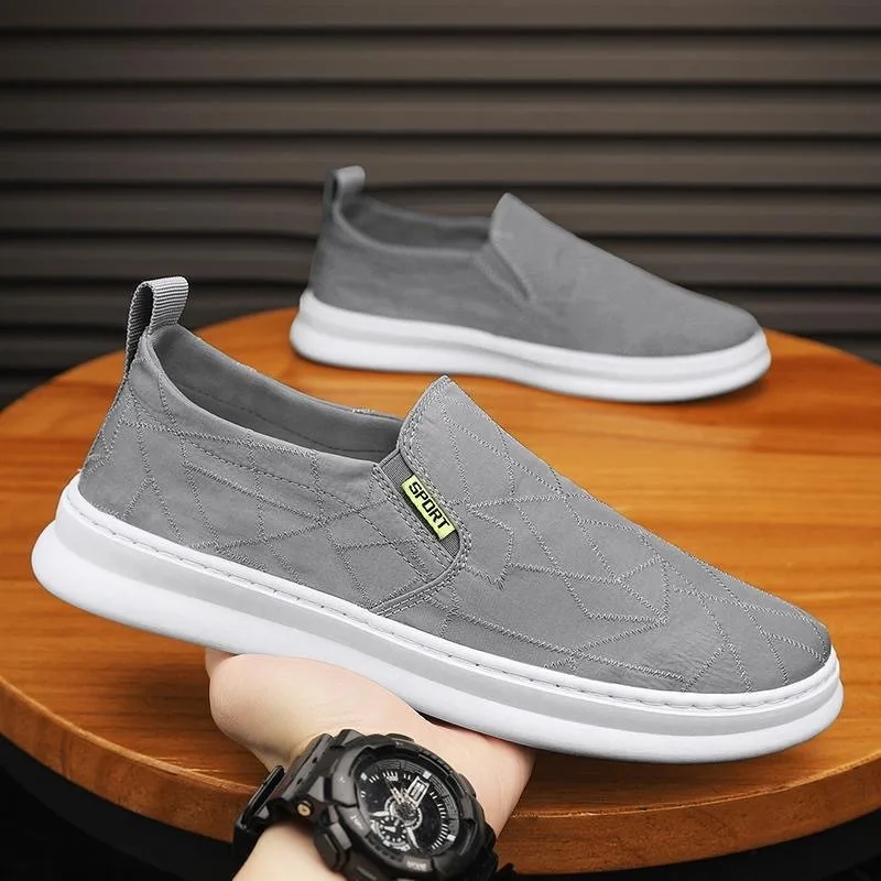 

Brand Men's Canvas Shoes Summer Breathable Walking Shoe Comfortable Skateboarding Men Shoes Lightweight Sneakers Tenis Masculino