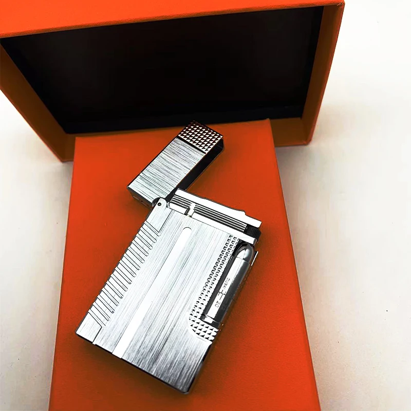 

New Retro Lighter Bright Sound Brass Shell Windproof Lighter Cigarette Men Gift