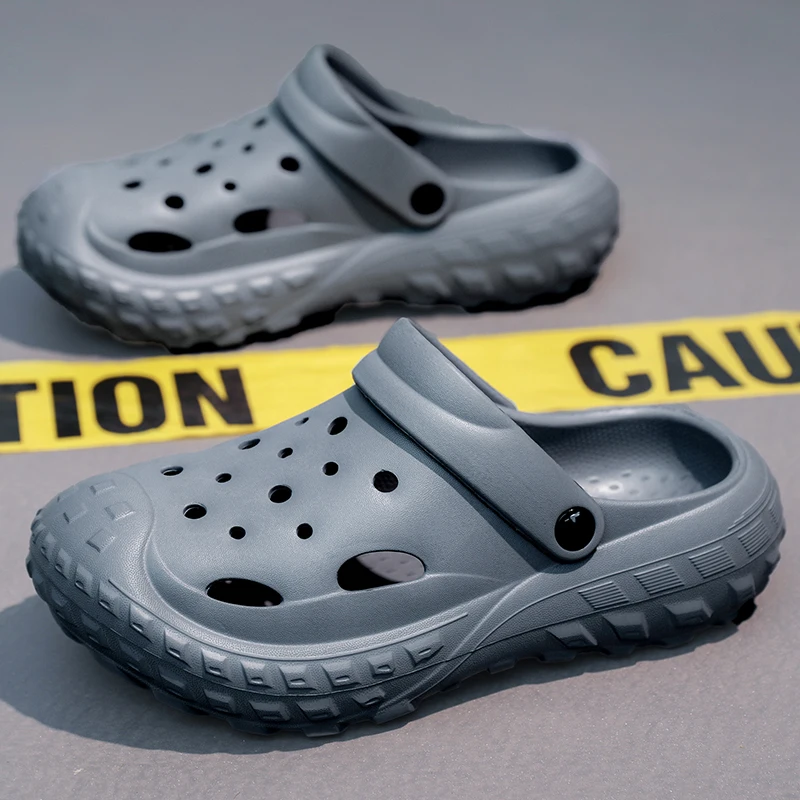 Men Slipper Shoes Summer Beach Clogs White Black Water Shoes for Women Size 35-48 Casual Sports Sneaker Men Sandal Slipper 3