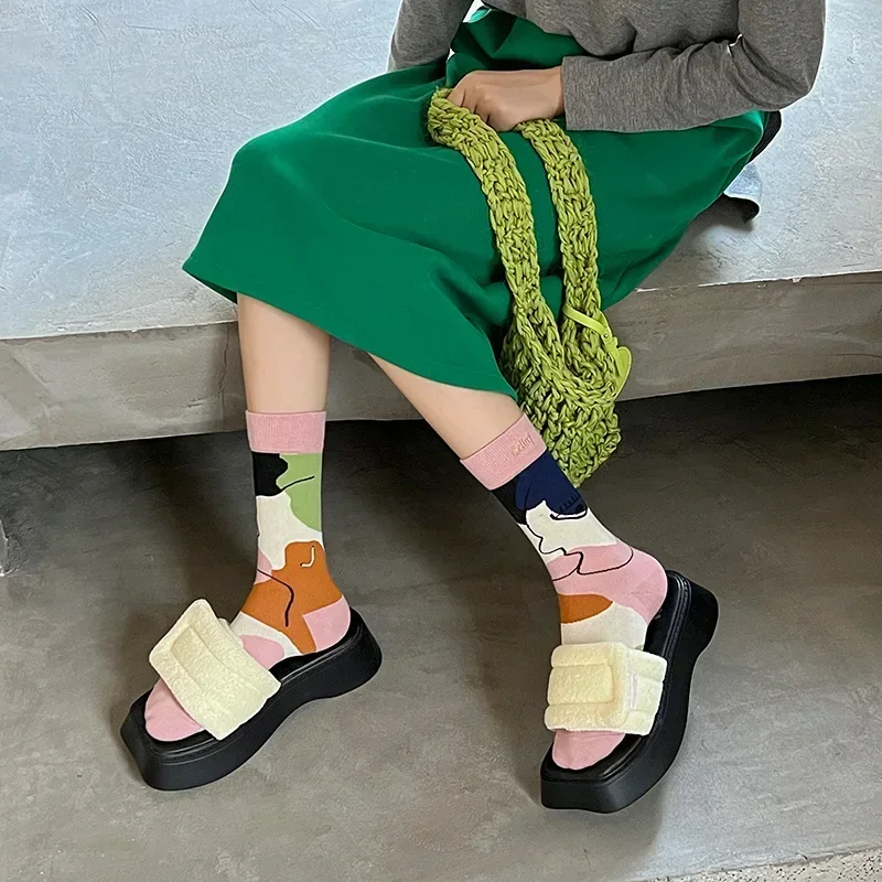 10Pcs/lot Trend Women Socks Graffiti Cotton Socks Streets Sports Sock Female Embroidery Funny Hip Hop Couple Socks