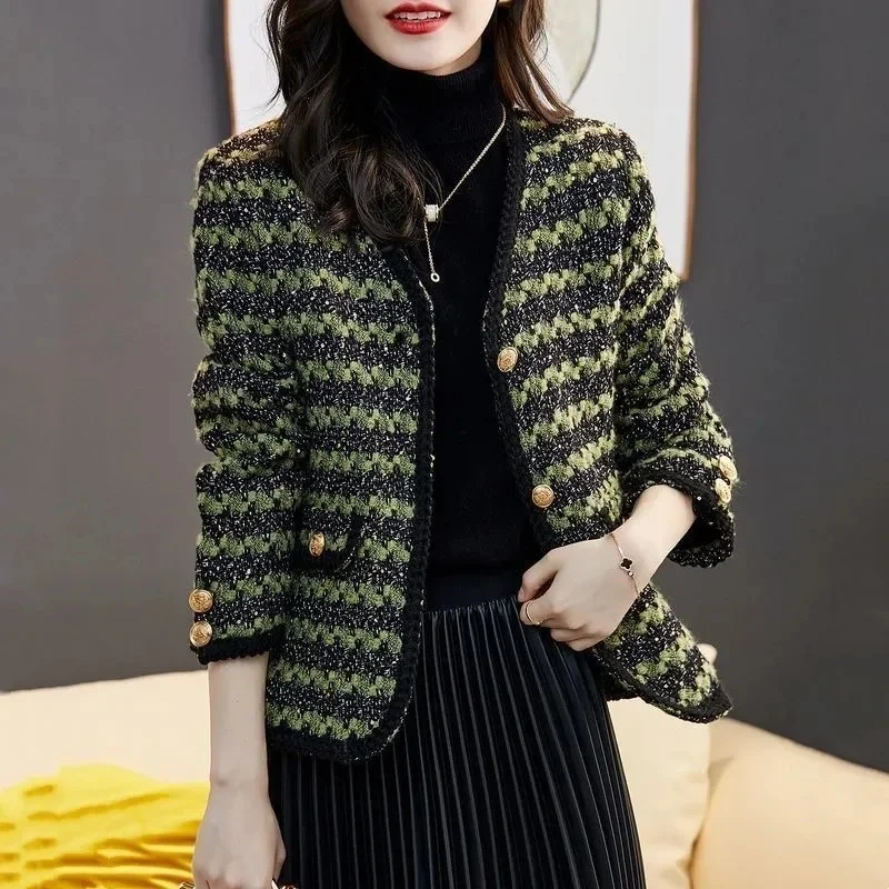 

Xiaoxiangfeng Woolen Coat Women Spring and Autumn 2023 New Thick Flower Woolen Short Style Celebrity Style Top Green Coat Trend