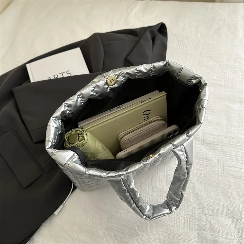 Large Capacity Quilted Tote Bag for Women Elegant Padded Solid Color Shoulder Bag for Vacation Casual Commuting Handbags
